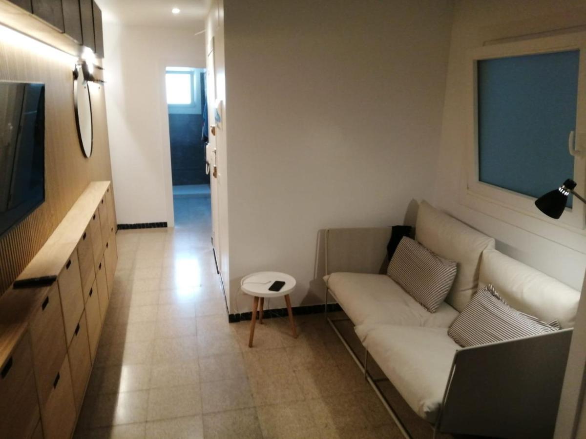 2 Bedroom Large Modern Apartment In Blanes Old Town 50M From The Beach! Exterior photo
